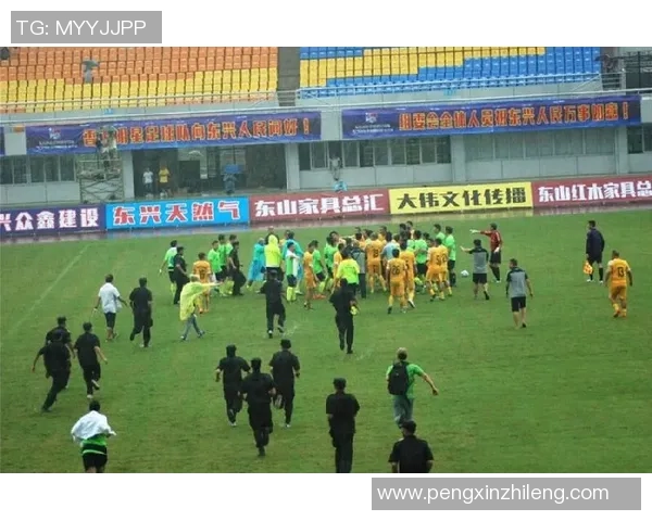 香港明星足球队微博动态更新粉丝互动热烈引发关注与讨论